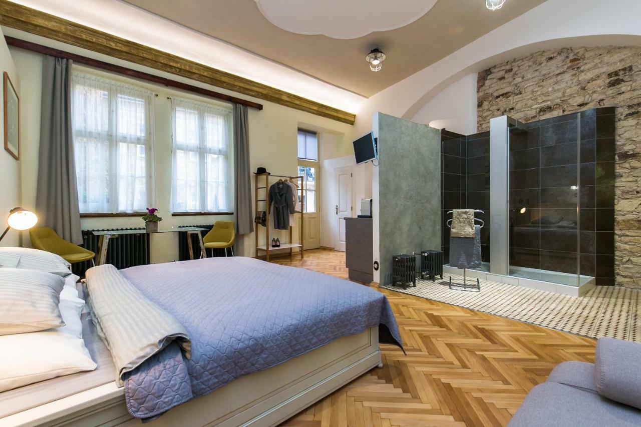Apartment Nebovidy I - Historic Centre - Terrace - Air Conditioning Praha Eksteriør bilde