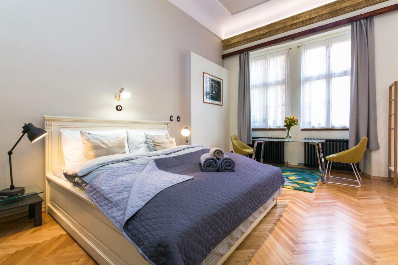 Apartment Nebovidy I - Historic Centre - Terrace - Air Conditioning Praha Eksteriør bilde