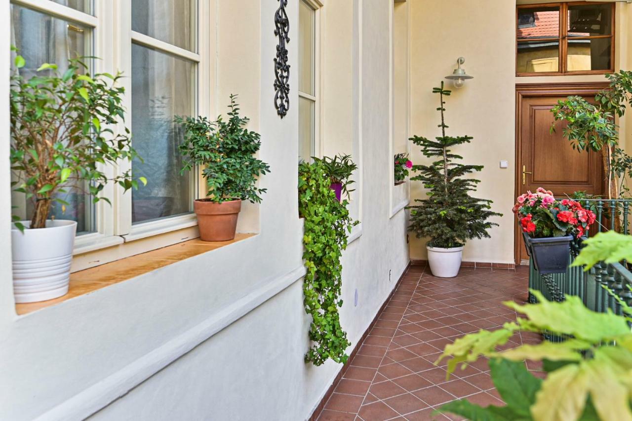 Apartment Nebovidy I - Historic Centre - Terrace - Air Conditioning Praha Eksteriør bilde
